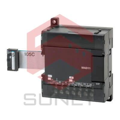 PLC OMRON CP1W-MAD11