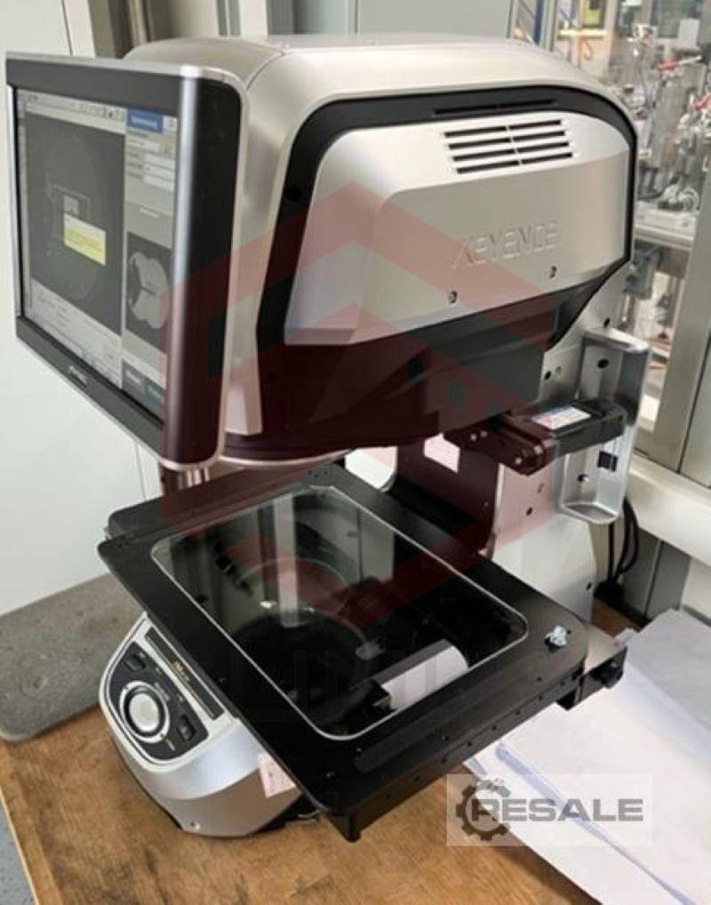 Bàn soi vuông 300 × 200 mm Mẫu bàn soi rộng kết hợp khối vòng chiếu sáng có thể lập trình/đầu dò ánh sáng KEYENCE IM-8030