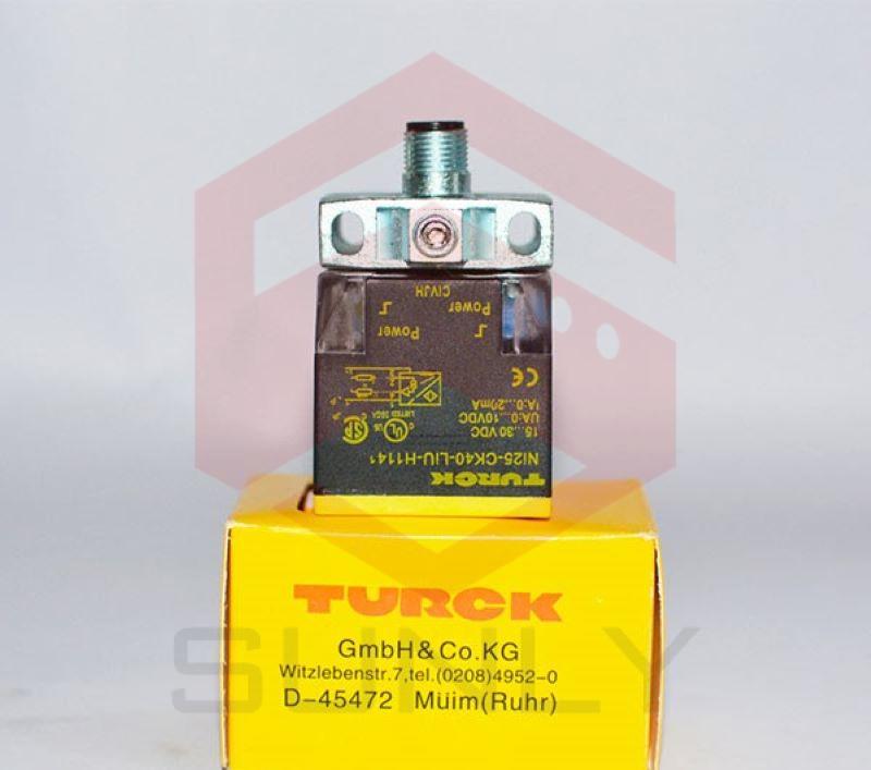 Cảm biến khoảng cách cảm ứng Turck 1537800 BI15-CK40-LIU-H1141