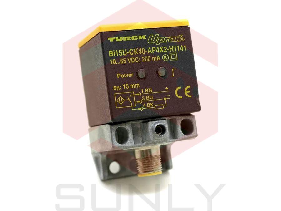 Cảm biến khoảng cách cảm ứng Turck 1538000 BI15U-CK40-AP4X2-H1141