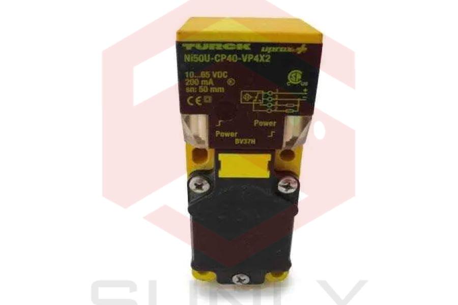 Cảm biến khoảng cách cảm ứng Turck 1538303 NI50U-CP40-VP4X2
