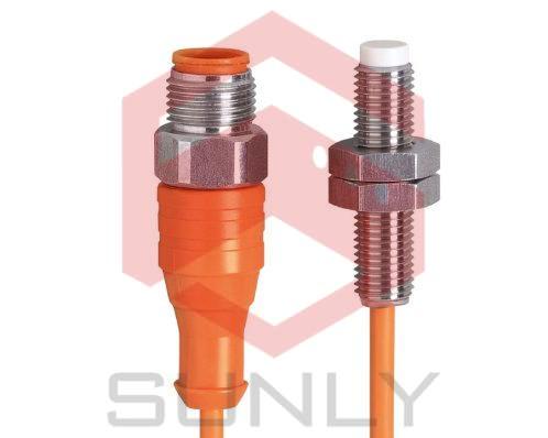 Cảm biến cảm ứng IE5377 IEB3003-BPKG/V4A/2,5M/US RT