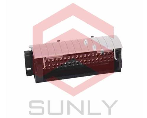 Thiết Bị Đầu Cuối Allen-Bradley 1756-TBCH